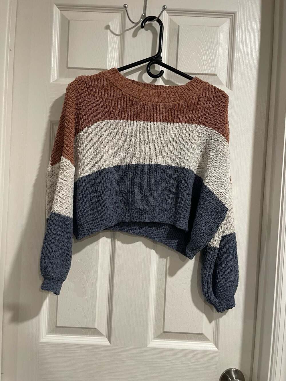 Debut Oversized Long Sleeve Colorblock Cropped Sweater